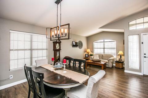 2084 E Willow Wick Rd, Gilbert, AZ 85296 photo 6