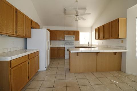 2933 E Blackhawk Dr, Phoenix, AZ 85050 photo 4