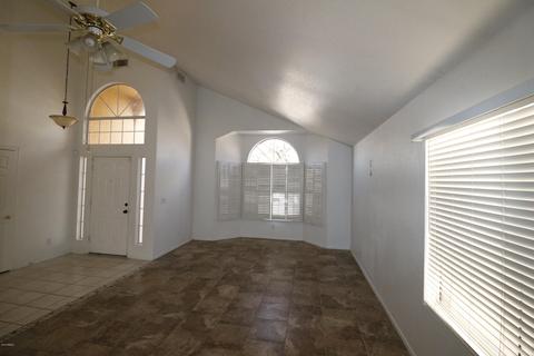 2933 E Blackhawk Dr, Phoenix, AZ 85050 photo 2