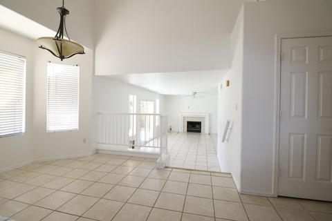 2933 E Blackhawk Dr, Phoenix, AZ 85050 photo 6