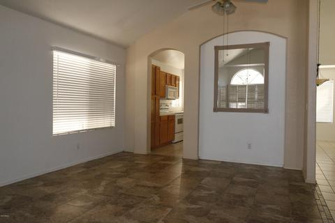 2933 E Blackhawk Dr, Phoenix, AZ 85050 photo 3