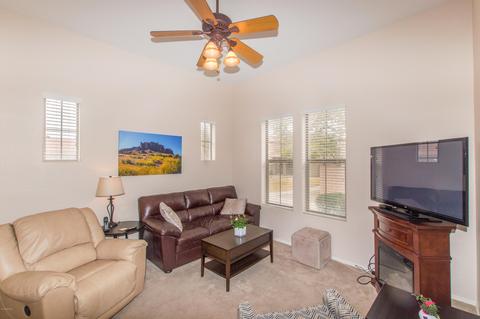 1962 Emily Ln, Gilbert, AZ 85295 photo 2
