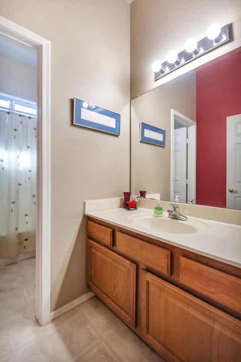 1302 E Branham Ln, Phoenix, AZ 85042 photo 20