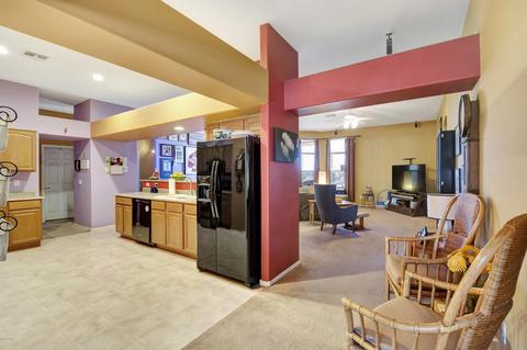 1302 E Branham Ln, Phoenix, AZ 85042 photo 12