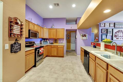 1302 E Branham Ln, Phoenix, AZ 85042 photo 9