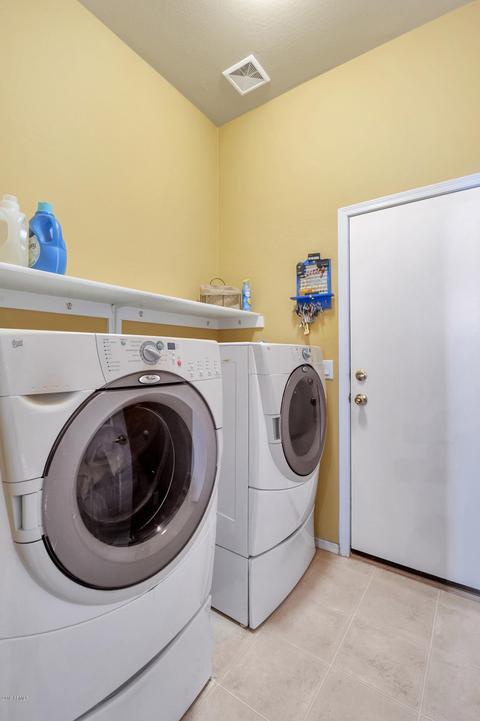 1302 E Branham Ln, Phoenix, AZ 85042 photo 18