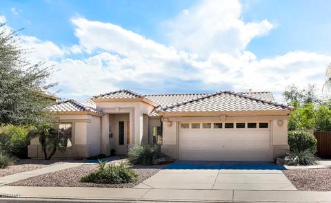 685 W Estrella Dr, Gilbert, AZ 85233 photo 1