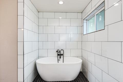 2807 E Osborn Rd, Phoenix, AZ 85016 photo 6