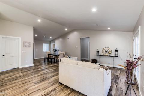 2807 E Osborn Rd, Phoenix, AZ 85016 photo 17