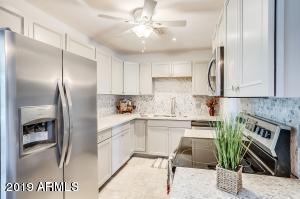 1531 E Sunnyslope Ln, Phoenix, AZ 85020