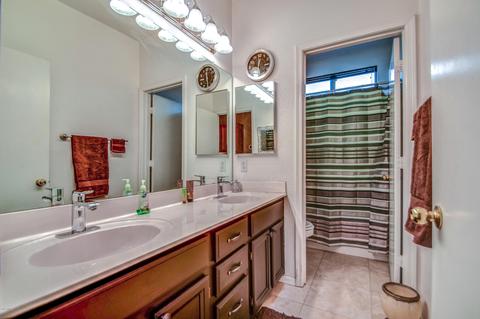 2804 E Blackhawk Dr, Phoenix, AZ 85050 photo 13