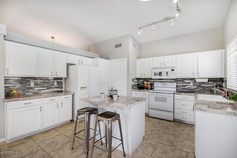 1107 N Freeman Ct, Gilbert, AZ 85233 photo 3