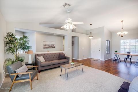 1107 N Freeman Ct, Gilbert, AZ 85233 photo 2