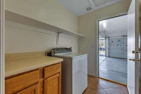 127 E Mesquite Ct, Gilbert, AZ 85296 photo 24