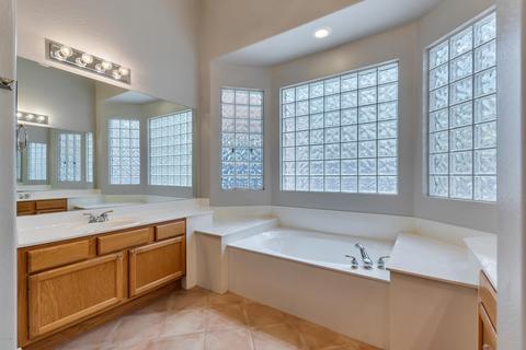 127 E Mesquite Ct, Gilbert, AZ 85296 photo 17