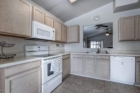 94 W Gail Dr, Gilbert, AZ 85233 photo 2