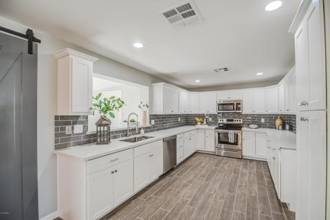 3507 E Anderson Dr, Phoenix, AZ 85032 photo 1