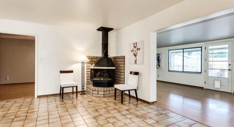 2628 E Cannon Dr, Phoenix, AZ 85028 photo 3