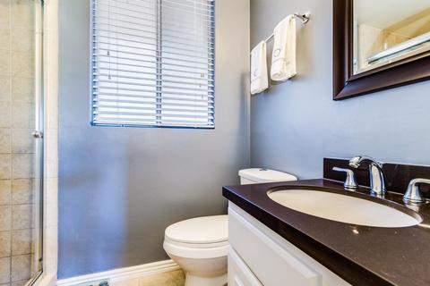 3270 E Camelback Rd #111, Phoenix, AZ 85018 photo 13