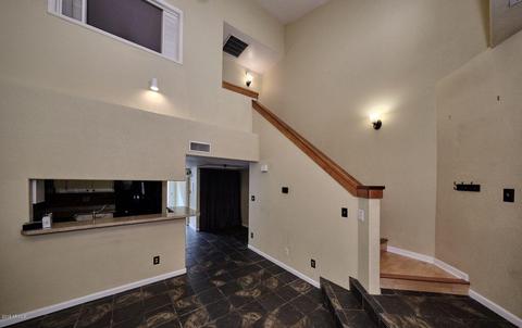 1025 E Highland Ave #14, Phoenix, AZ 85014 photo 2