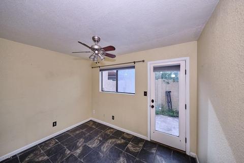 1025 E Highland Ave #14, Phoenix, AZ 85014 photo 6