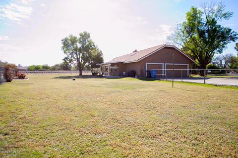 2702 E Vaughn Ave, Gilbert, AZ 85234 photo 4