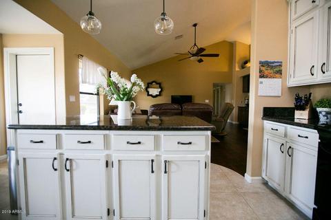 2702 E Vaughn Ave, Gilbert, AZ 85234 photo 9