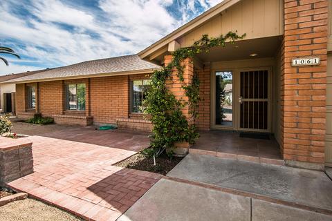 1061 E Hope St, Mesa, AZ 85203 photo 1