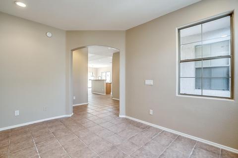 10463 E Posada Ave, Mesa, AZ 85212 photo 4