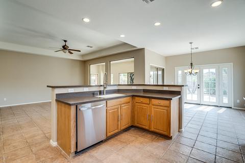 10463 E Posada Ave, Mesa, AZ 85212 photo 8