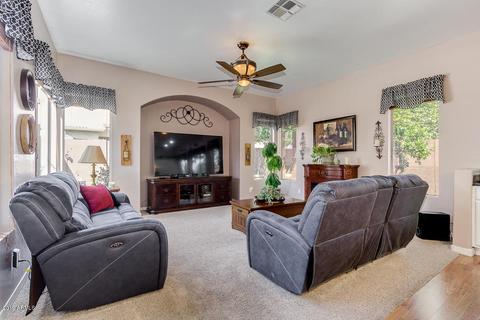 2932 E Millbrae Ln, Gilbert, AZ 85234 photo 9