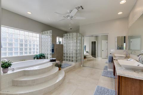 313 S Equestrian Ct, Gilbert, AZ 85296 photo 35