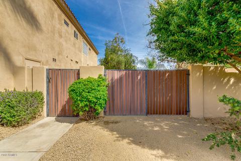 313 S Equestrian Ct, Gilbert, AZ 85296 photo 4