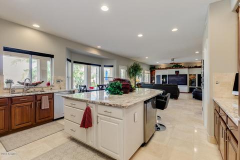 313 S Equestrian Ct, Gilbert, AZ 85296 photo 23