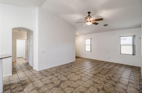 4011 E Trigger Way, Gilbert, AZ 85297 photo 2