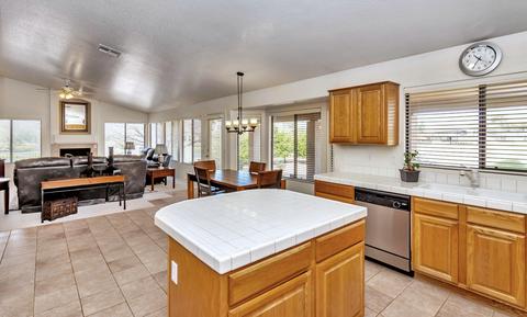 206 E Jordon Ln, Phoenix, AZ 85086 photo 19