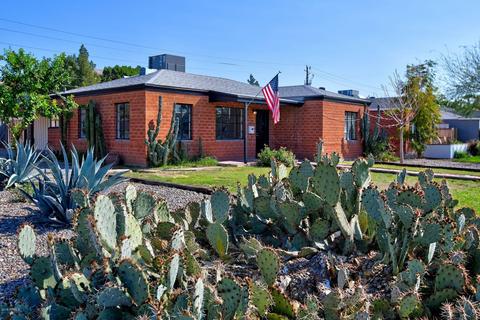 502 E Cheery Lynn Rd, Phoenix, AZ 85012 photo 1
