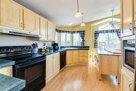 9438 E Sunland Ave, Mesa, AZ 85208 photo 11