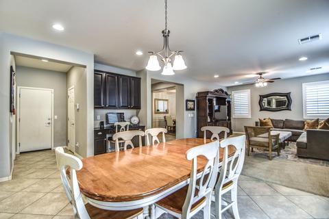 3932 E Amber Ln, Gilbert, AZ 85296 photo 6