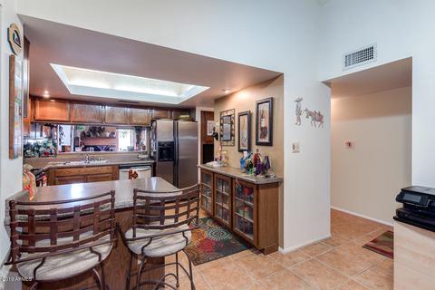 2705 E Cactus Rd, Phoenix, AZ 85032 photo 16