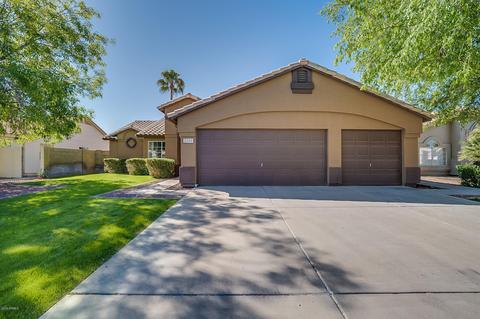 2205 E Sherri Dr, Gilbert, AZ 85296 photo 1
