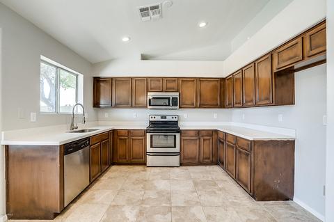 2205 E Sherri Dr, Gilbert, AZ 85296 photo 2