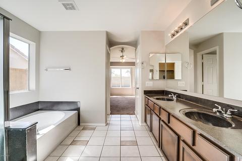 2205 E Sherri Dr, Gilbert, AZ 85296 photo 12