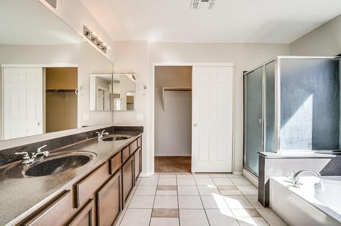 2205 E Sherri Dr, Gilbert, AZ 85296 photo 4