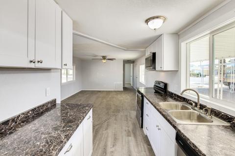 7228 E Inverness Ave, Mesa, AZ 85209 photo 1