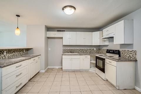 4649 E Wayland Rd, Phoenix, AZ 85040 photo 2
