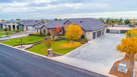 69 S Sawyer Ln, Gilbert, AZ 85296 photo 7