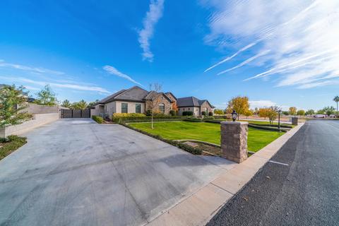 69 S Sawyer Ln, Gilbert, AZ 85296 photo 6