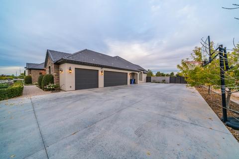 69 S Sawyer Ln, Gilbert, AZ 85296 photo 8