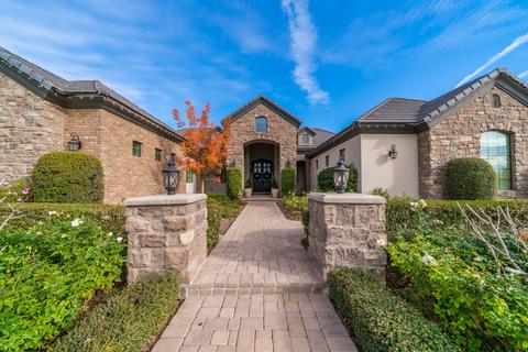 69 S Sawyer Ln, Gilbert, AZ 85296 photo 4